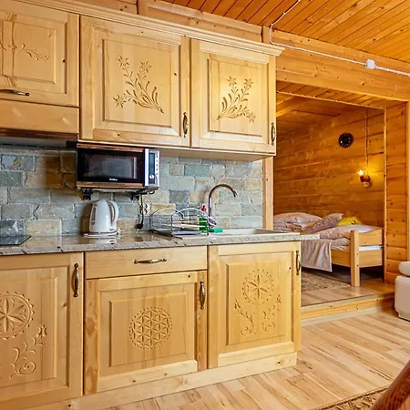 Apartamenty I Pokoje Pod Limbami - Sauna, Teznia Homestay *