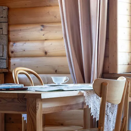 Apartamenty I Pokoje Pod Limbami - Sauna, Teznia Homestay